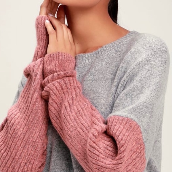 Lulus Sweaters - NWT Lulu’s Colorblock Sweater Size Med